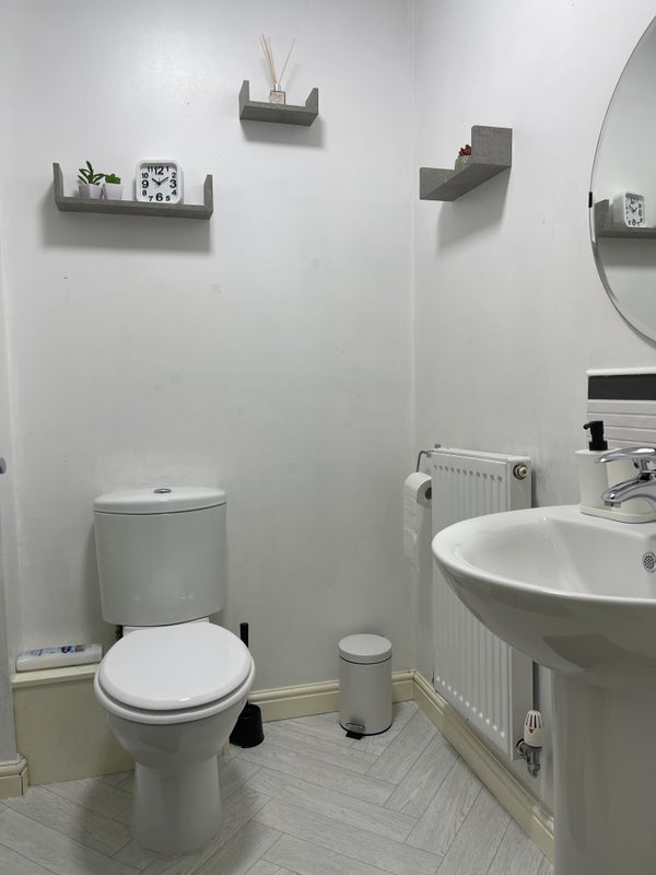 Room Breccia Gardens in St Helens