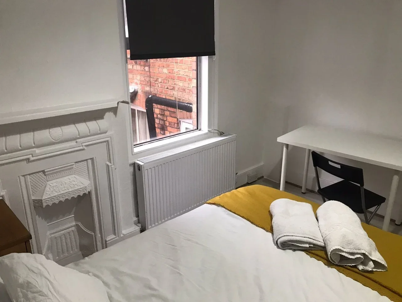 Room Finchley Road in Greater London