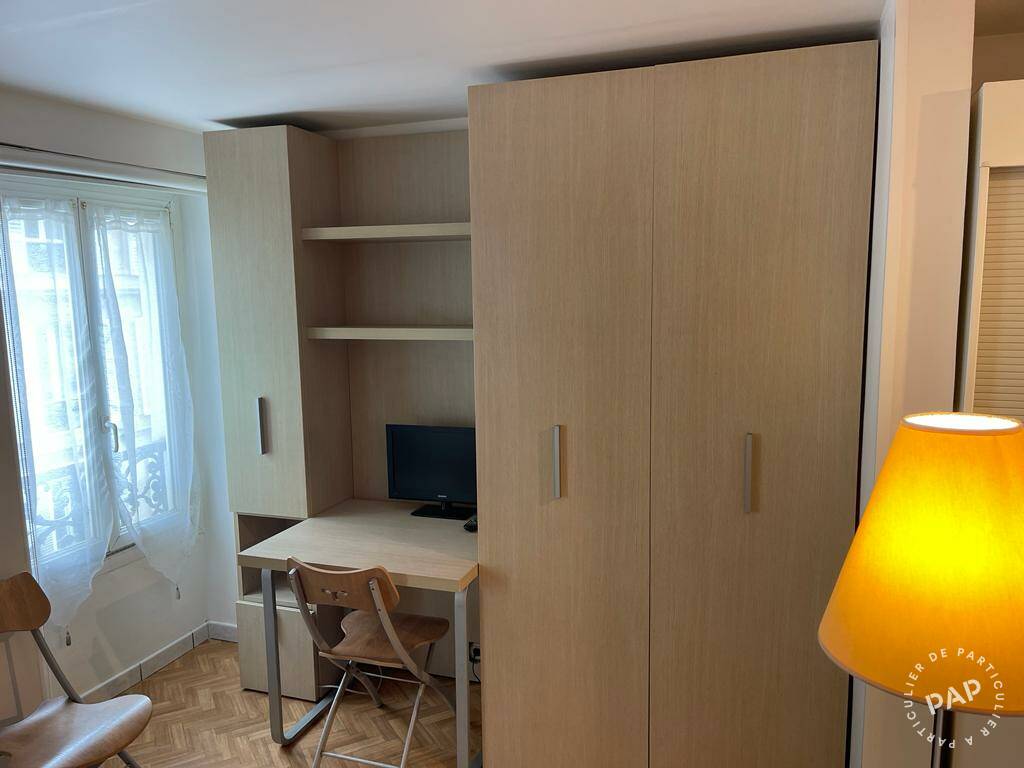 Appartement Cour de Rome à Paris