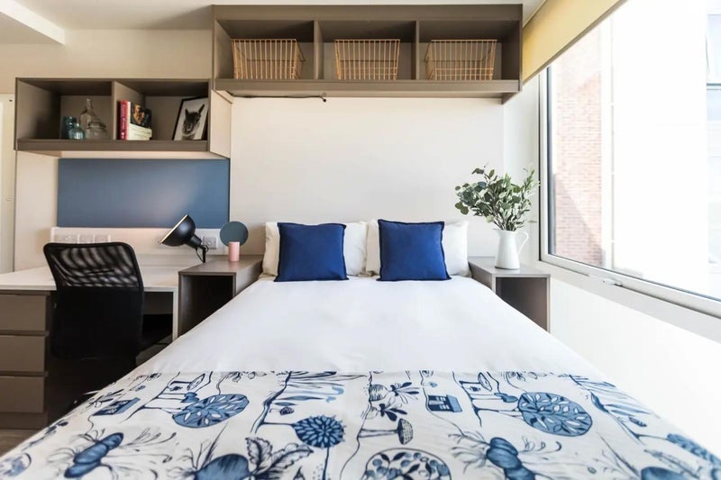 Room Beresford Road in Greater London