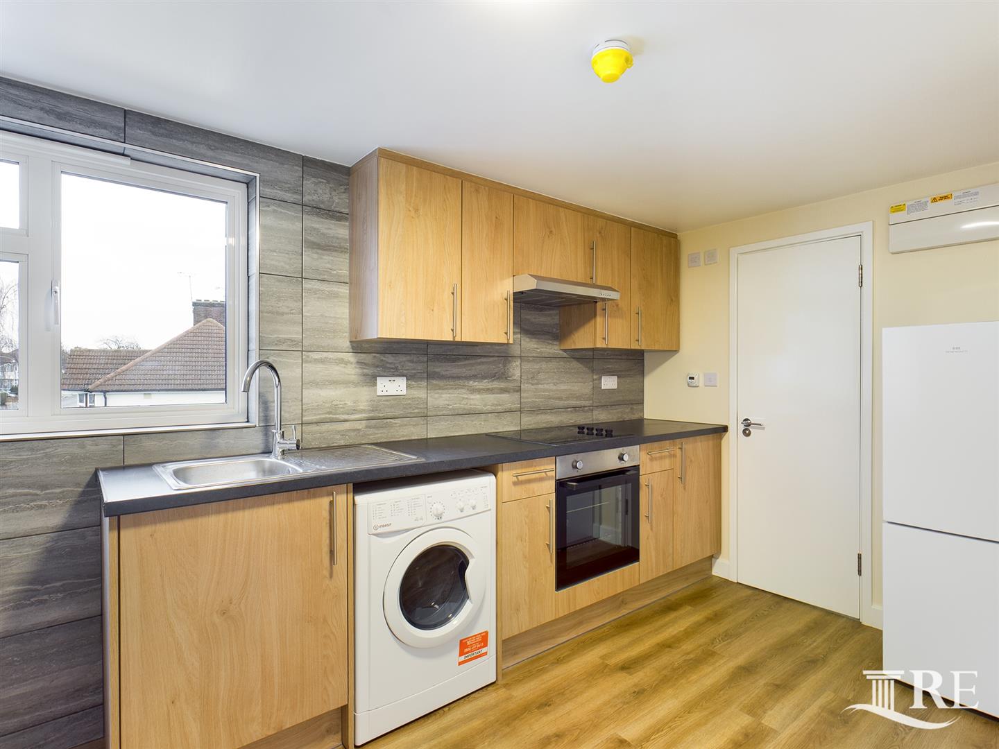 Flat Brampton Road in Greater London