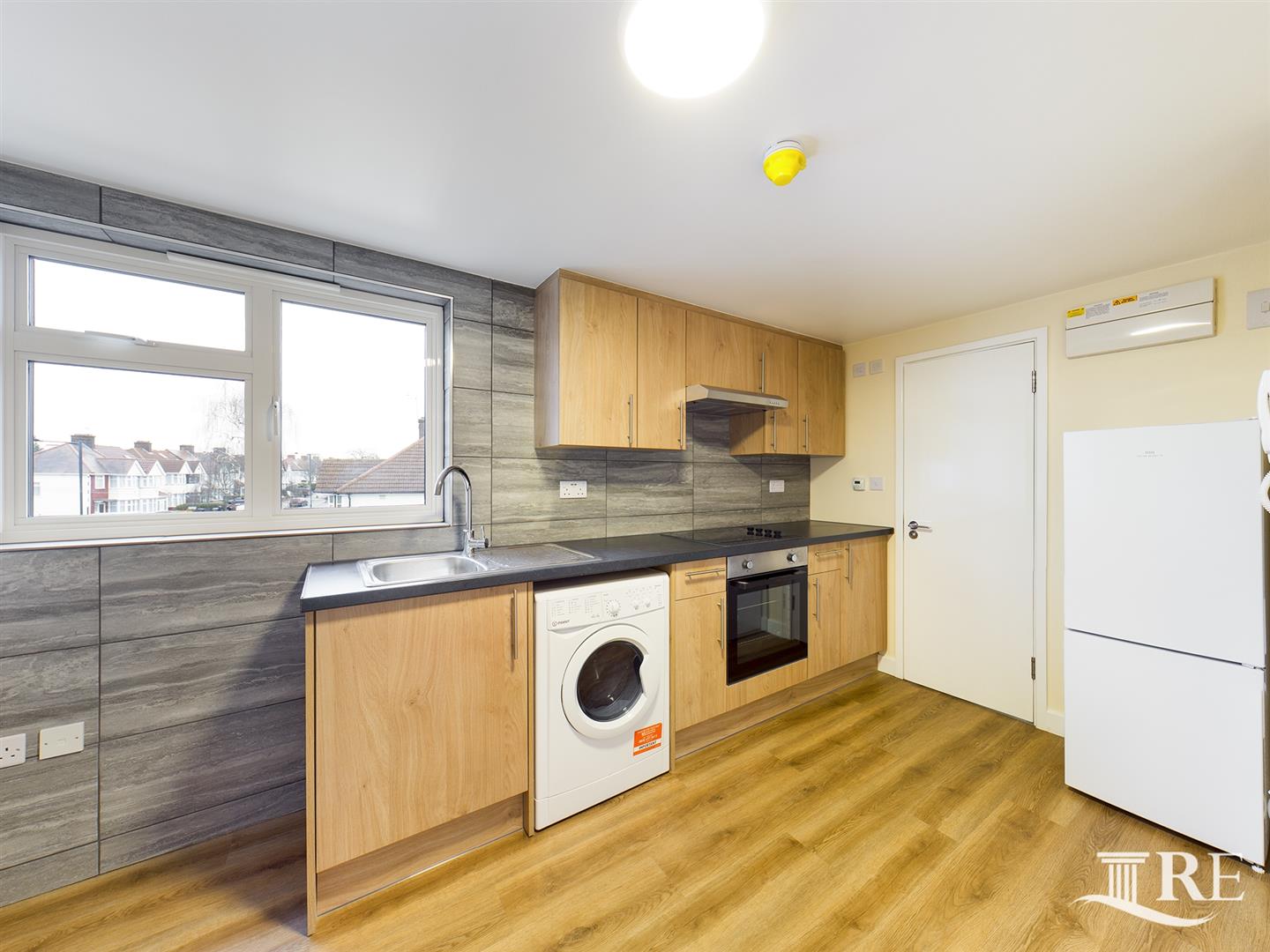 Flat Brampton Road in Greater London