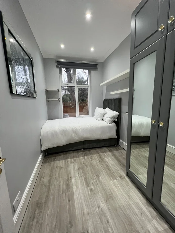 Flat Arkwright Road in Greater London