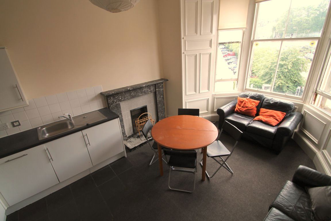 Flat Montgomery Street in City of Edinburgh