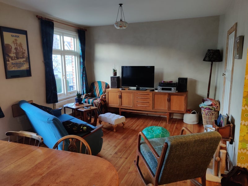 Room Royston Road in Greater London