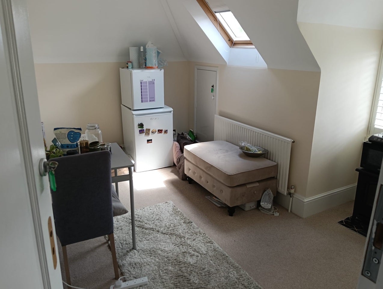 Room High Tree Close in Greater London