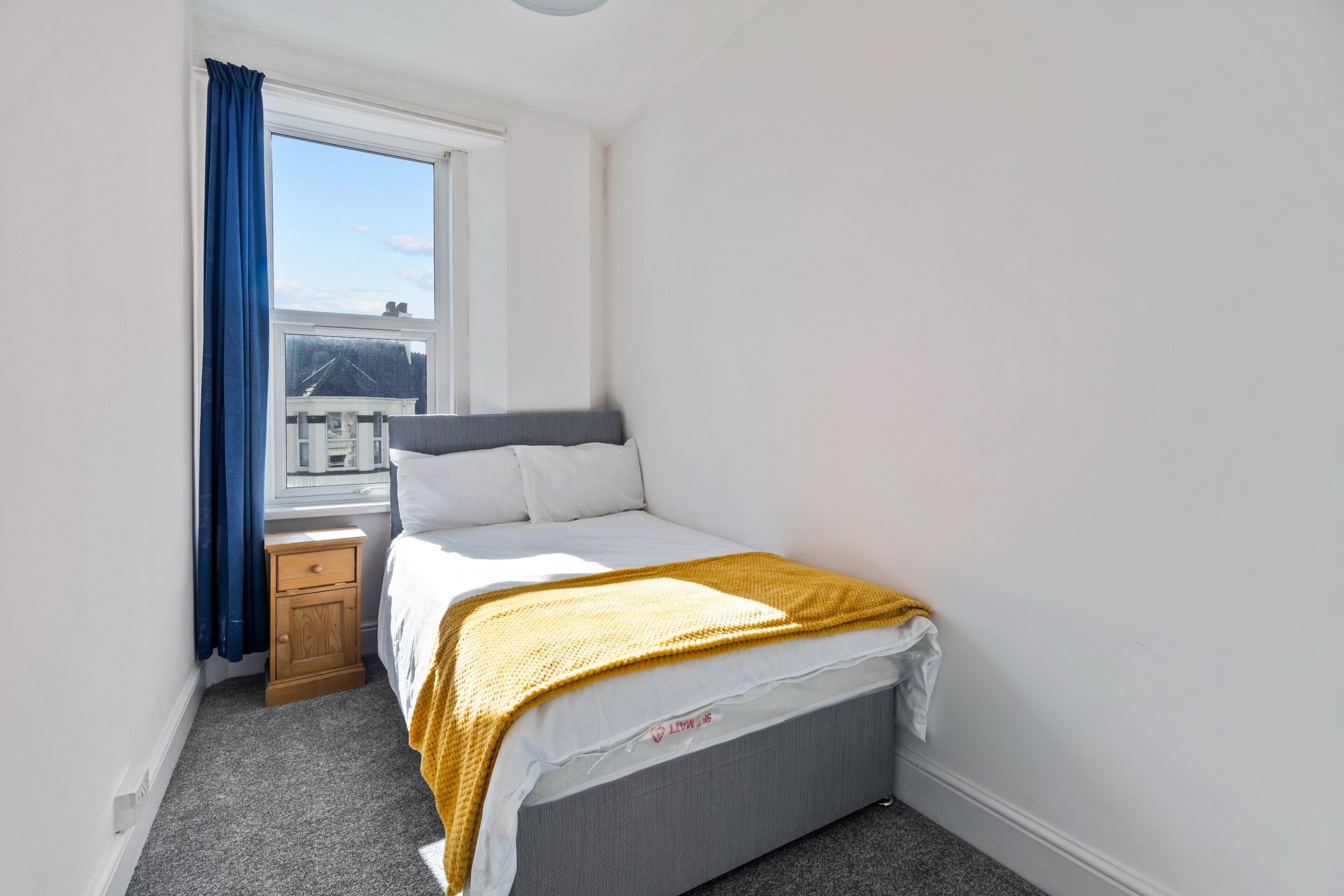 Room Derry Avenue in Plymouth