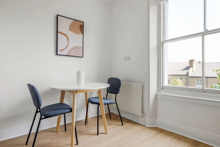 Flat Ladbroke Grove in Greater London