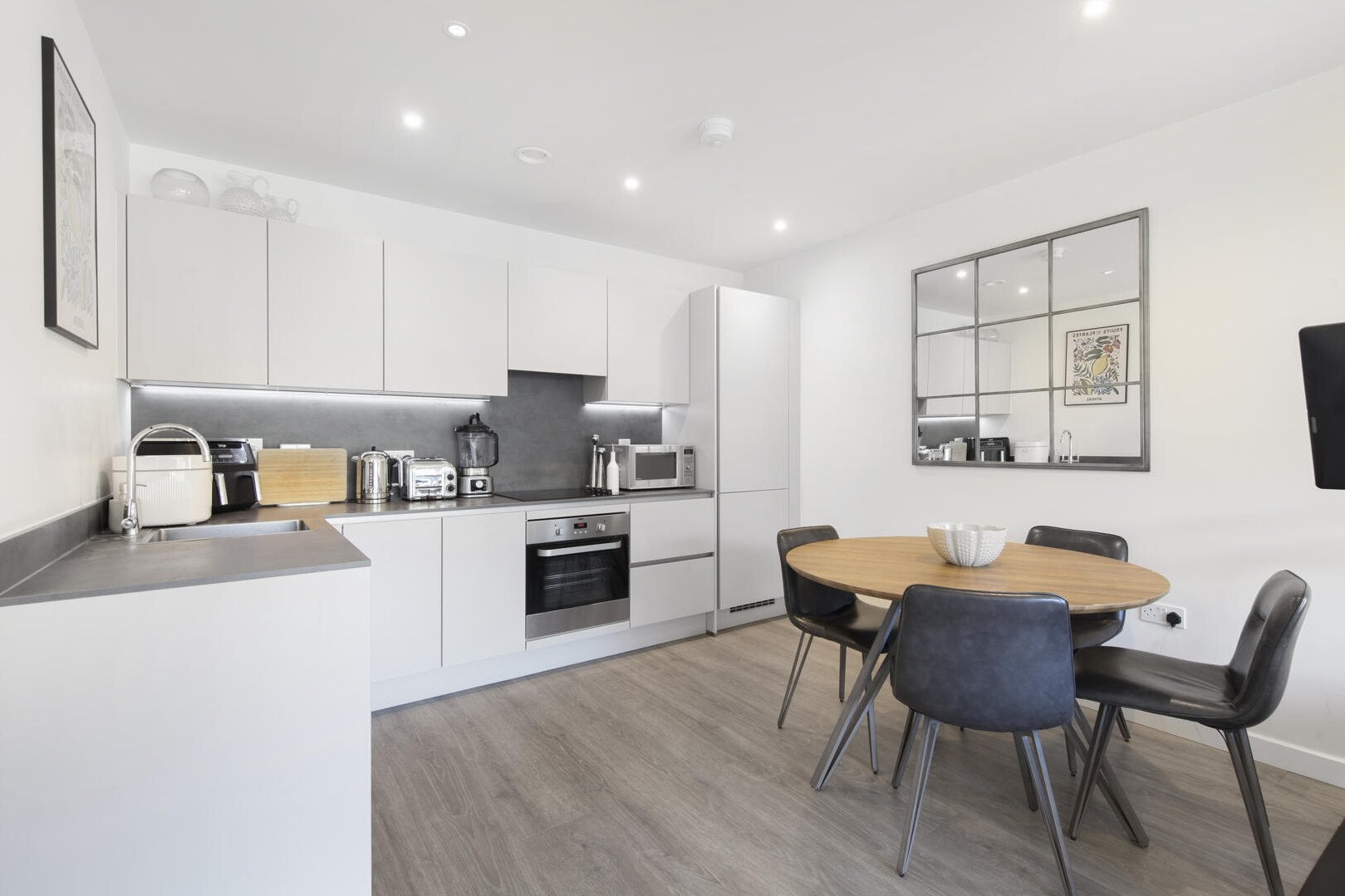 Flat Bittacy Hill in Greater London