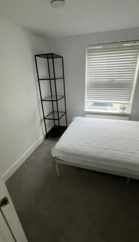 Room Ashmore Road in City of Westminster