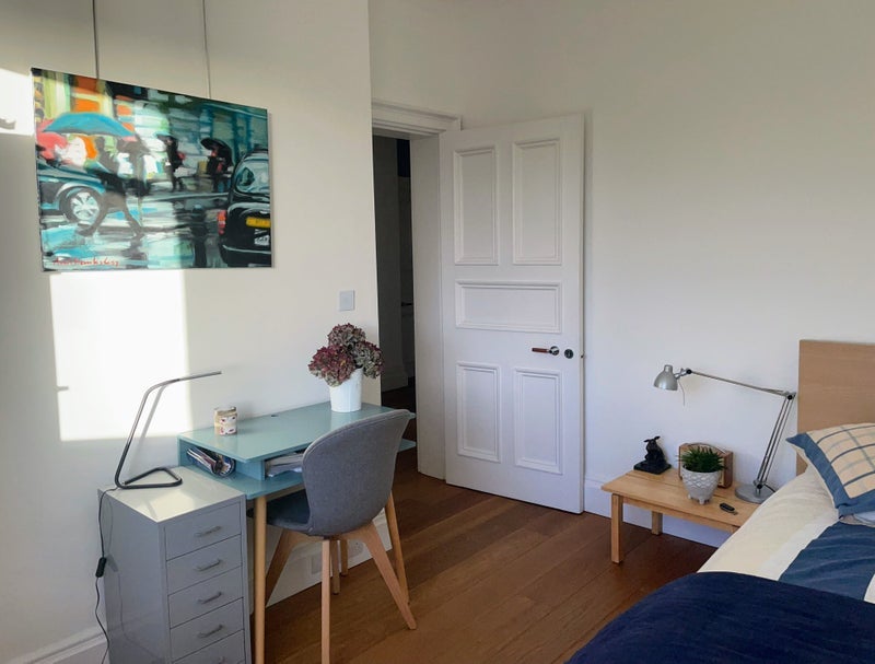 Room Fitz-George Avenue in Greater London