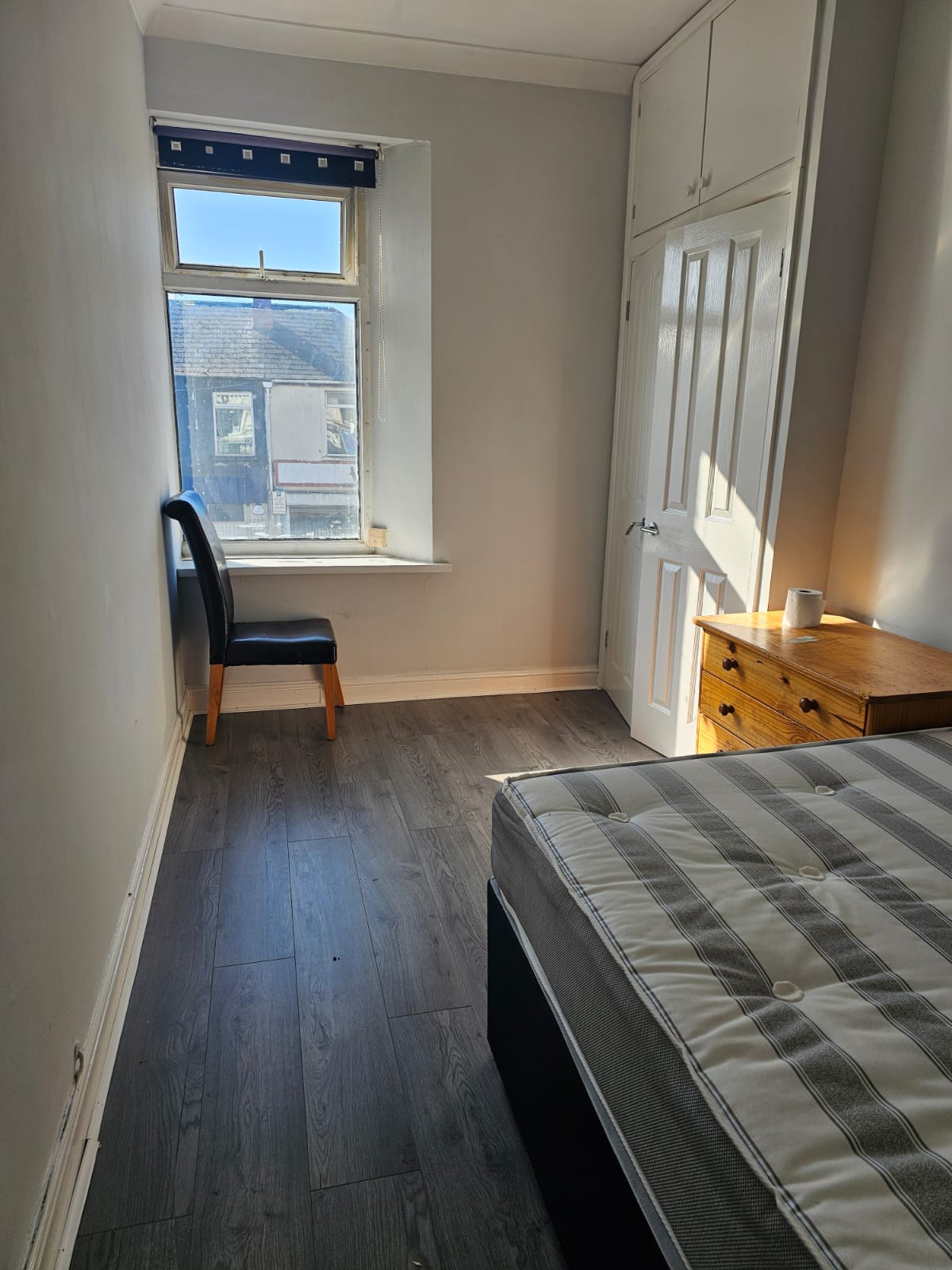 Room City Road in Cardiff