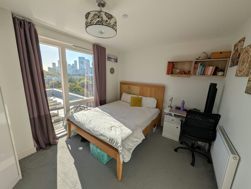 Room Upper North Street in Greater London
