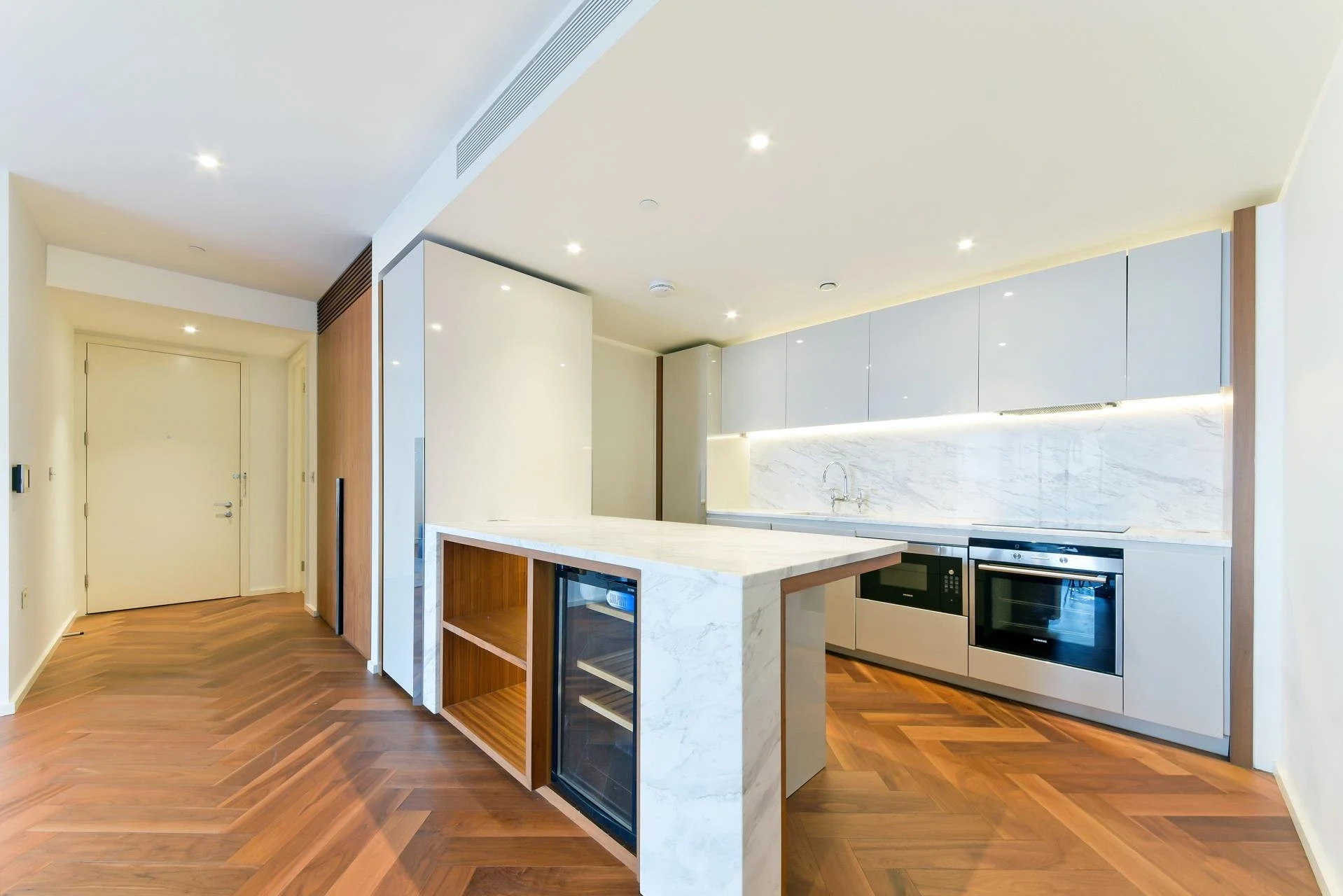 Flat New Union Square in Greater London