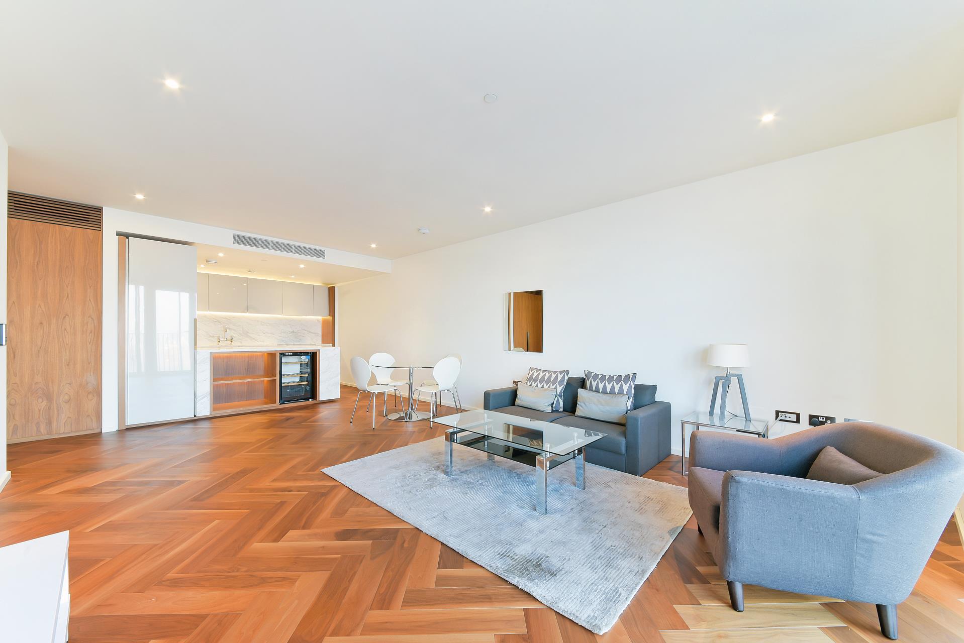 Flat New Union Square in Greater London