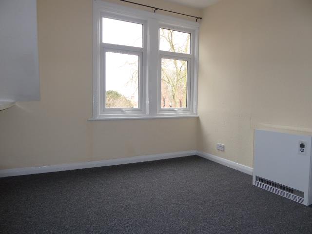 Flat Westcotes Drive in Leicester