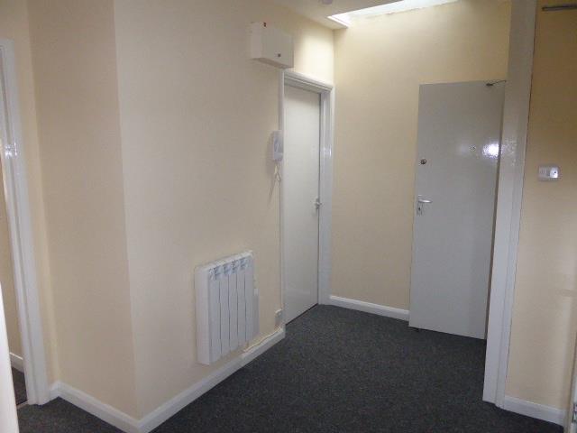 Flat Westcotes Drive in Leicester