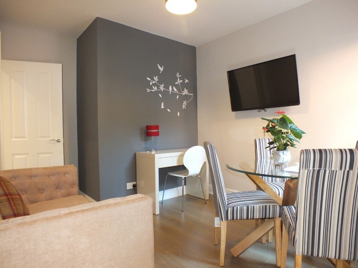 Room Franklin Street in Reading