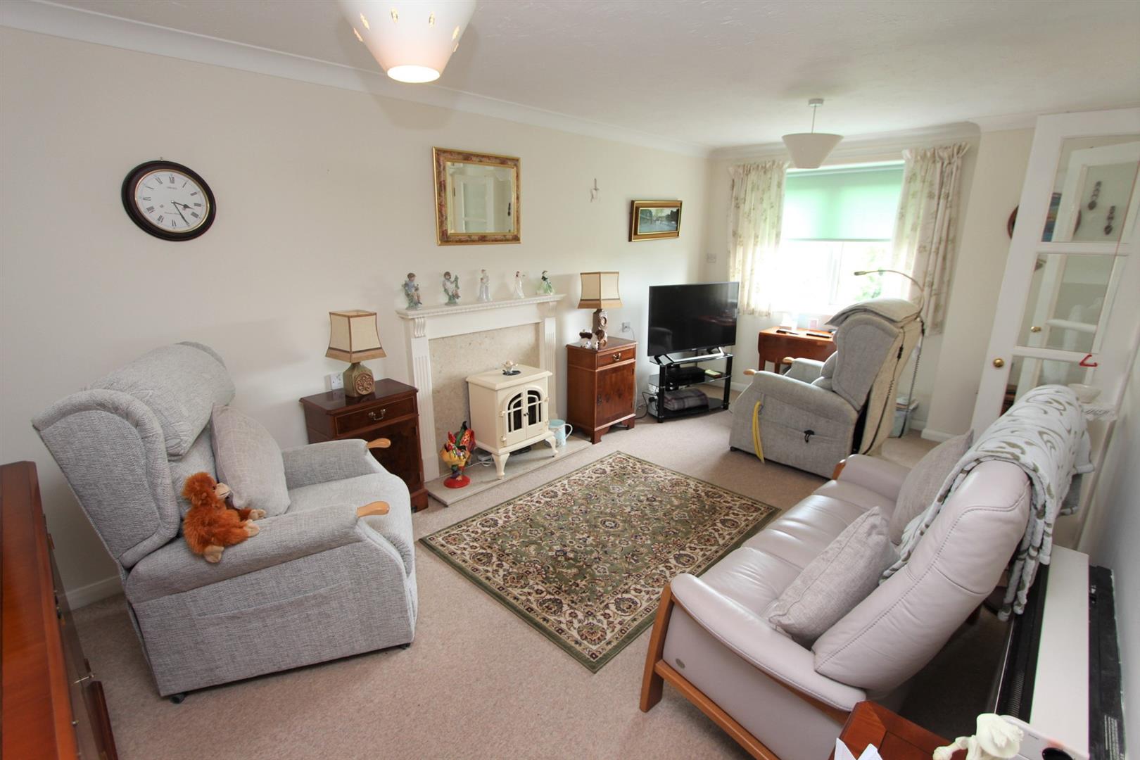 Flat Lammas Walk in Leighton Buzzard