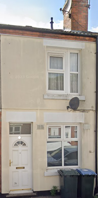 Flat Silverton Road in Coventry
