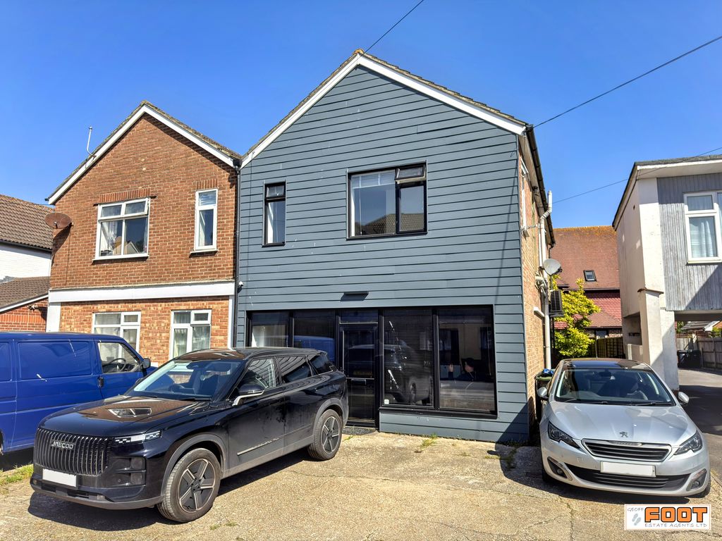 Flat South Road in Havant