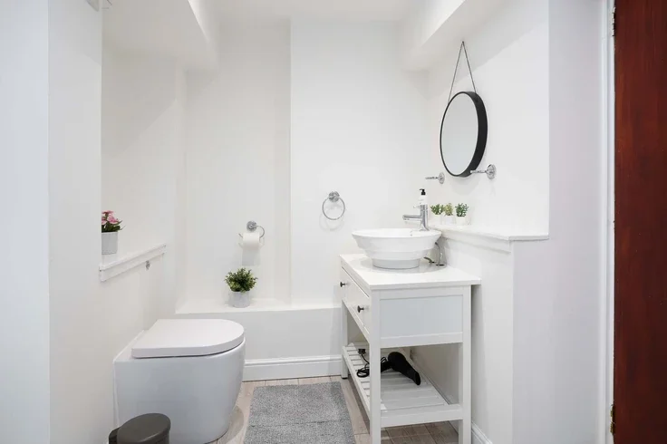 Flat Nicolson Street in City of Edinburgh