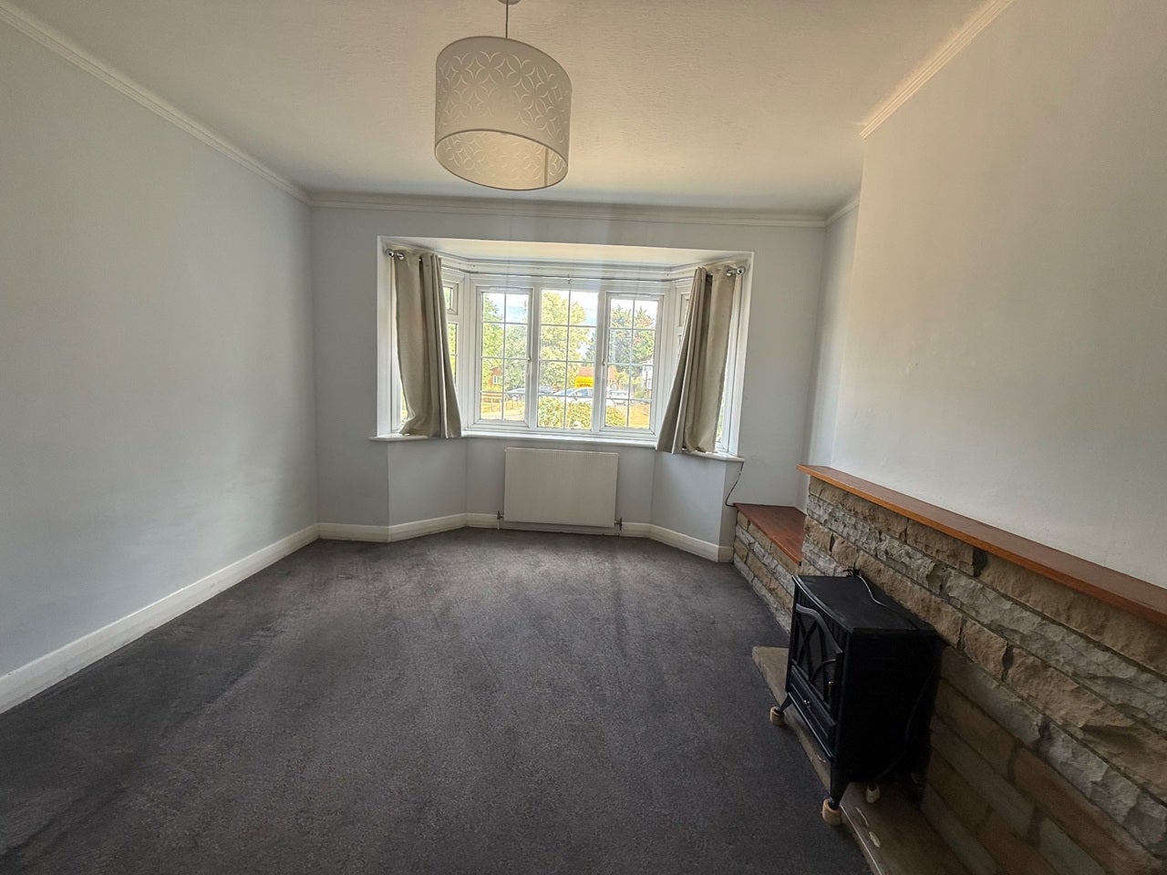 Flat Grange View Road in Greater London