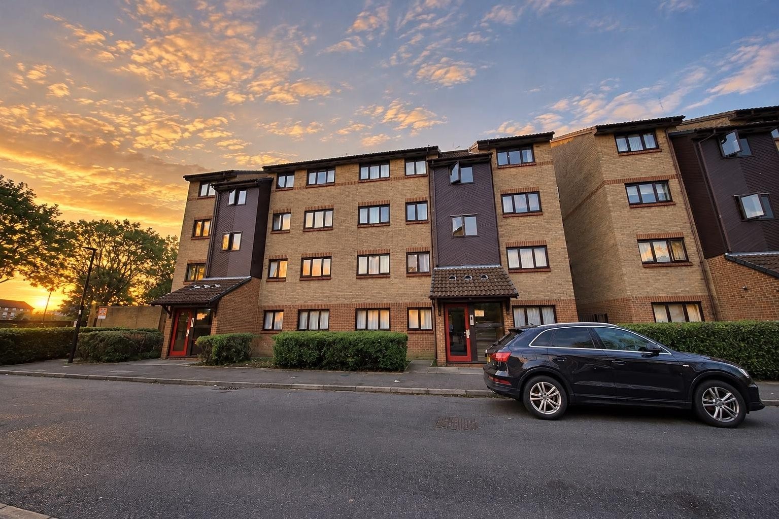 Flat Grilse Close in Greater London