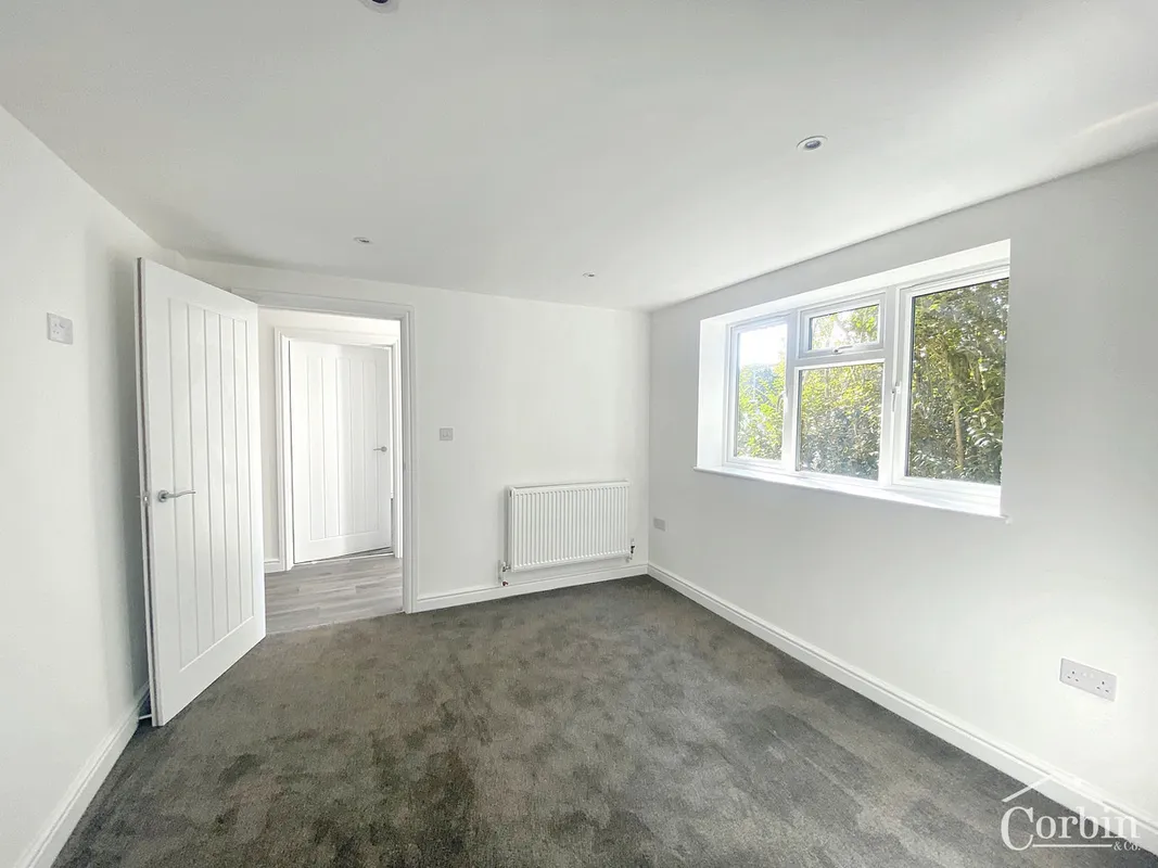 Flat Jewell Road in Bournemouth