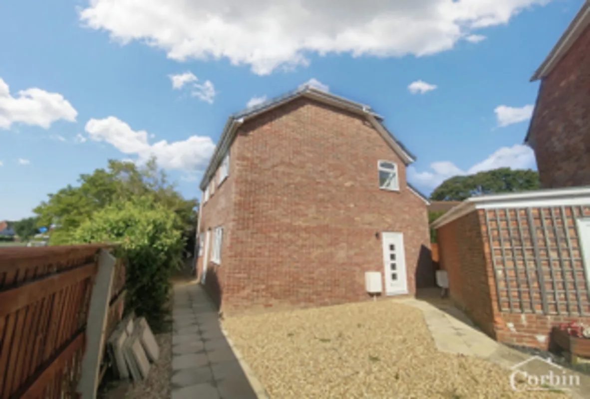 Flat Jewell Road in Bournemouth