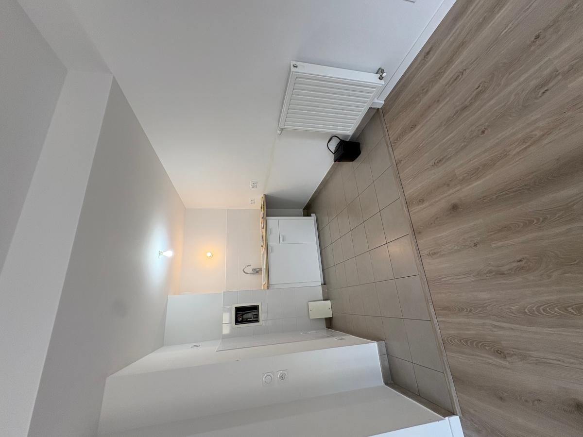Flat Place des Lauriers in Saint-Michel-sur-Orge