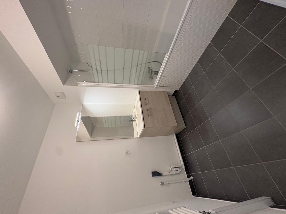 Flat Place des Lauriers in Saint-Michel-sur-Orge