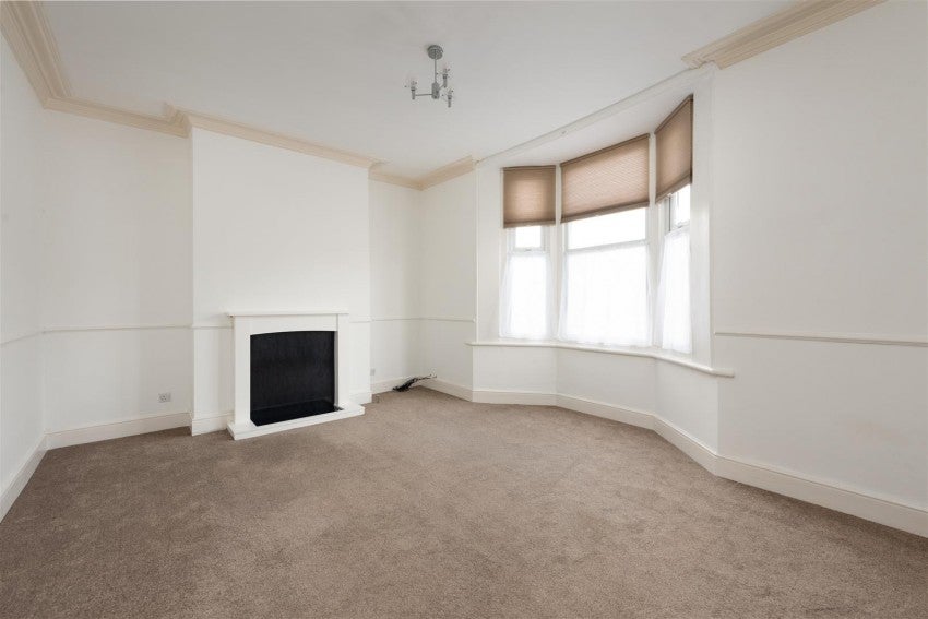Flat Brunswick Square in Canterbury
