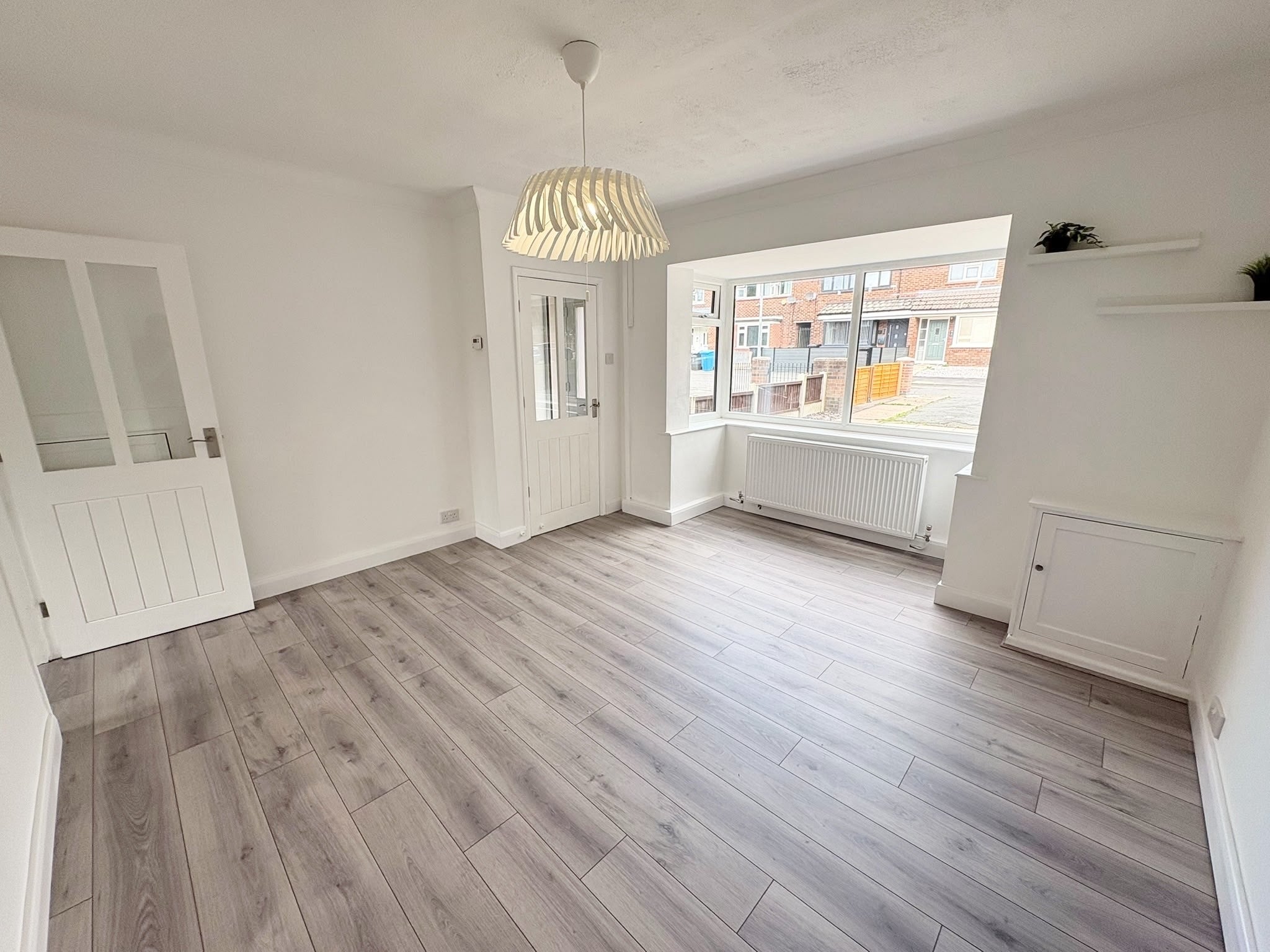 House Sportside Close in Salford
