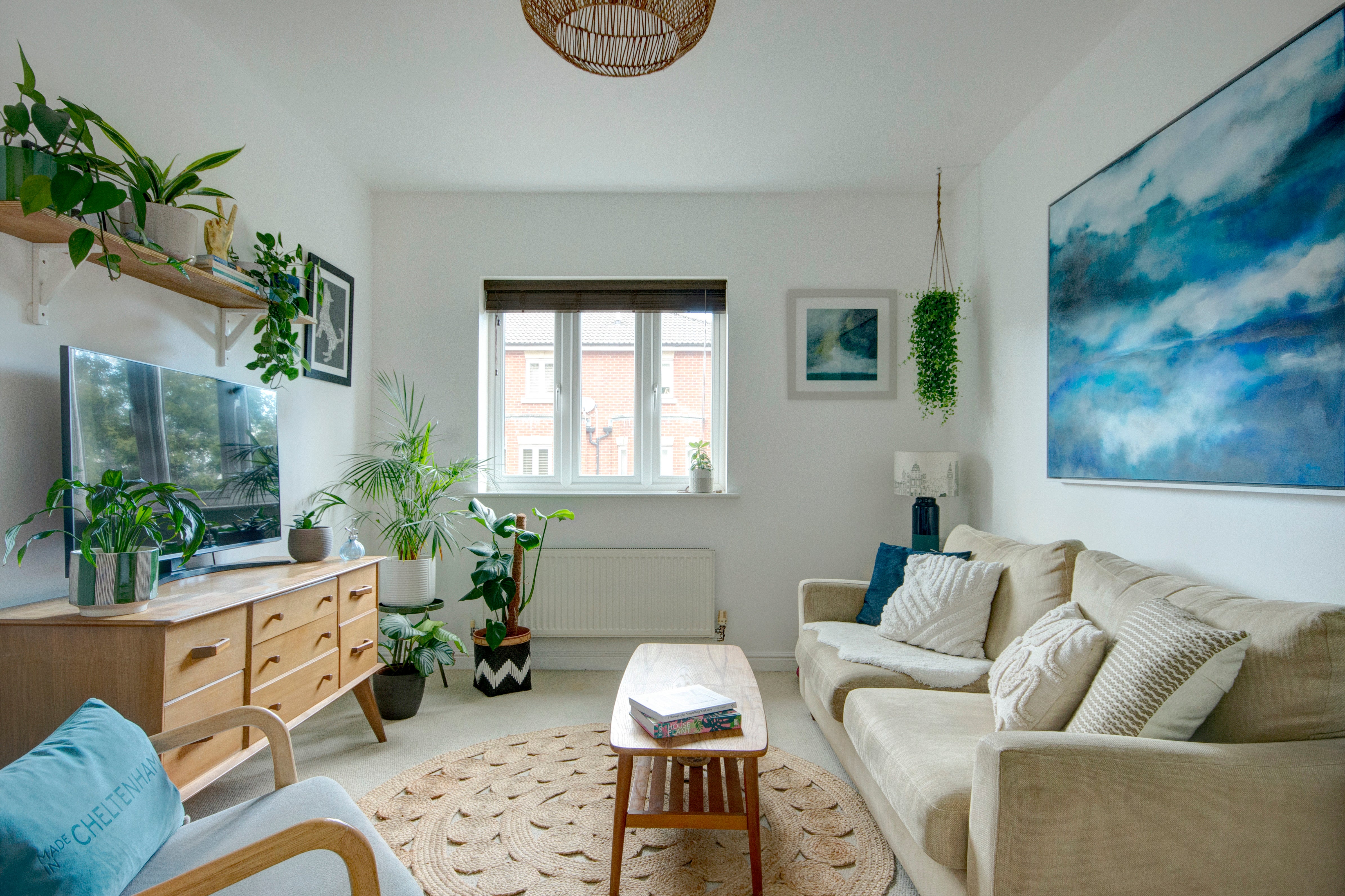 Flat Sir Charles Irving Close in Cheltenham