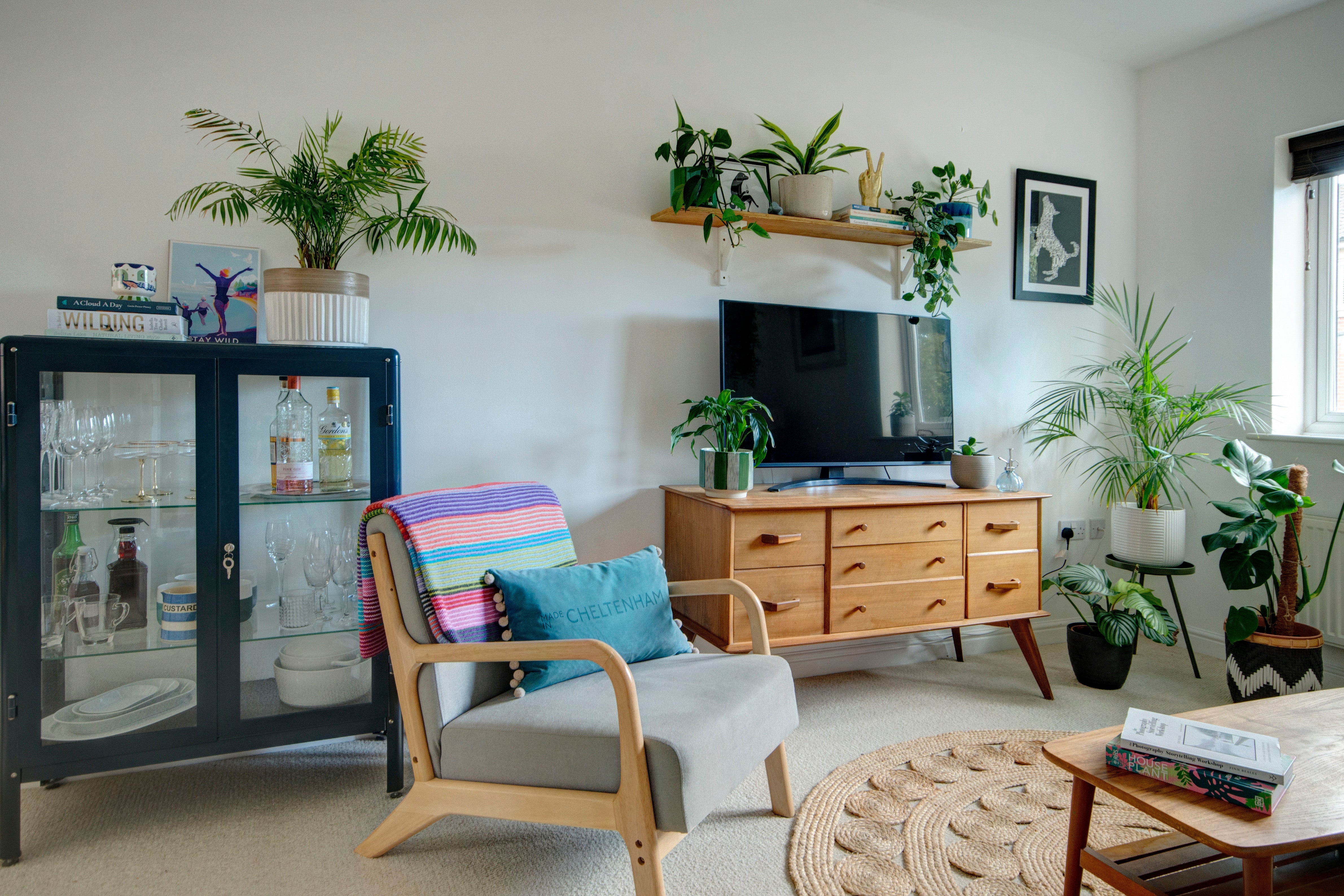 Flat Sir Charles Irving Close in Cheltenham