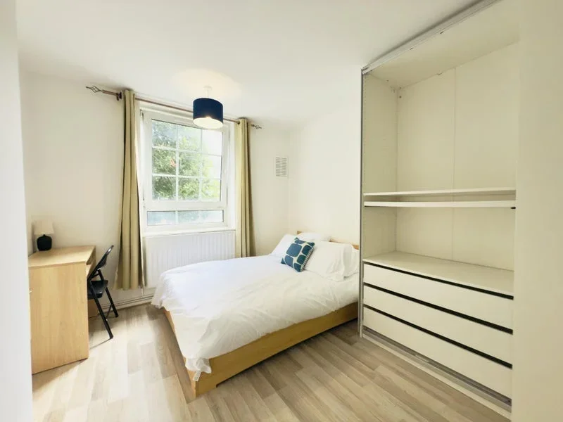 Room Boyd Street in Greater London