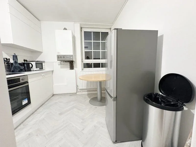 Room Boyd Street in Greater London