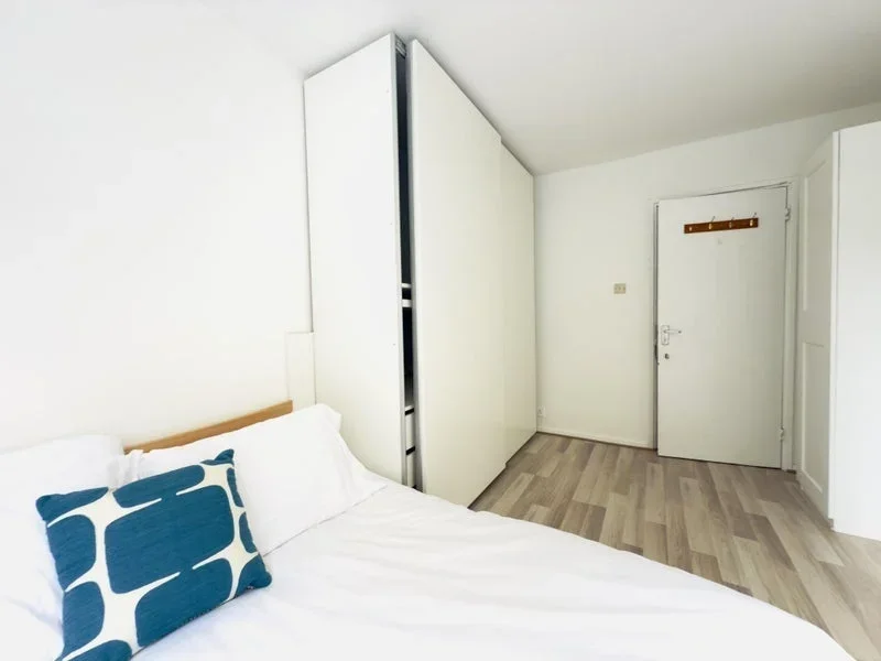 Room Boyd Street in Greater London