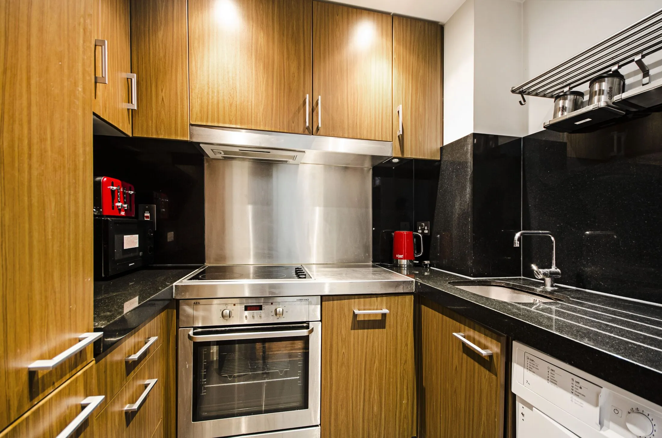 Flat Fairmont Avenue in Greater London
