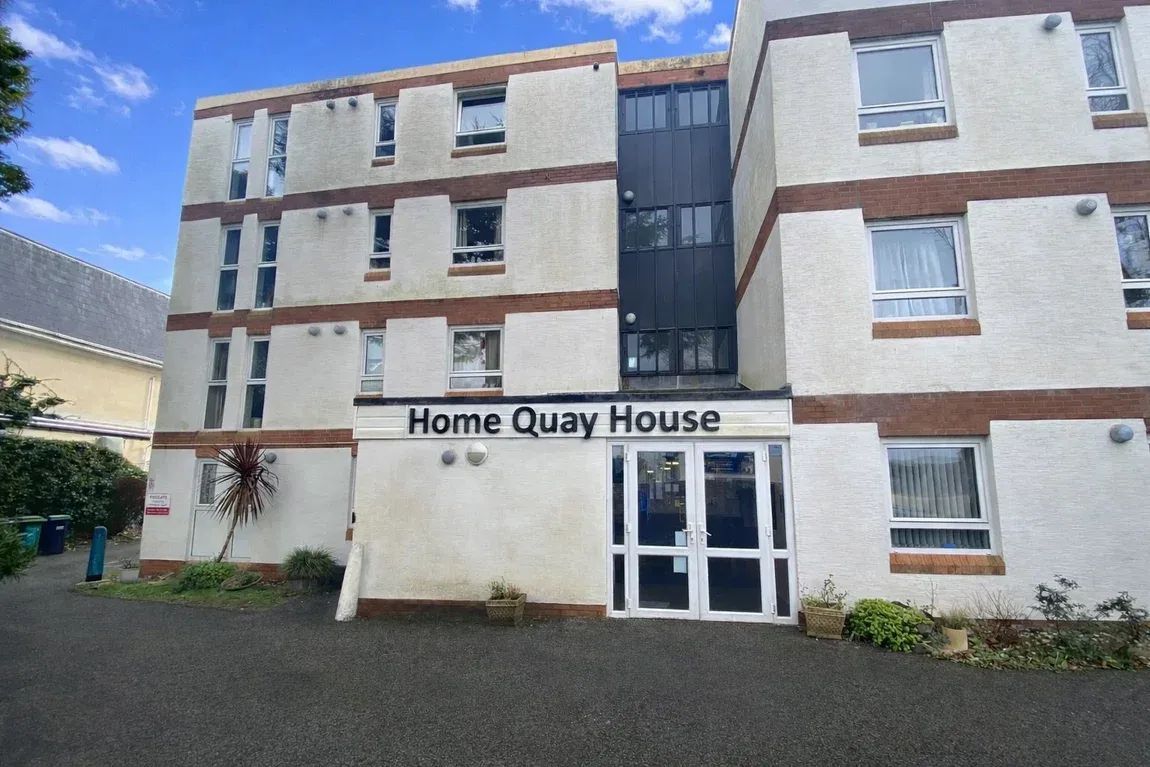 Flat Falkland Road in Torquay