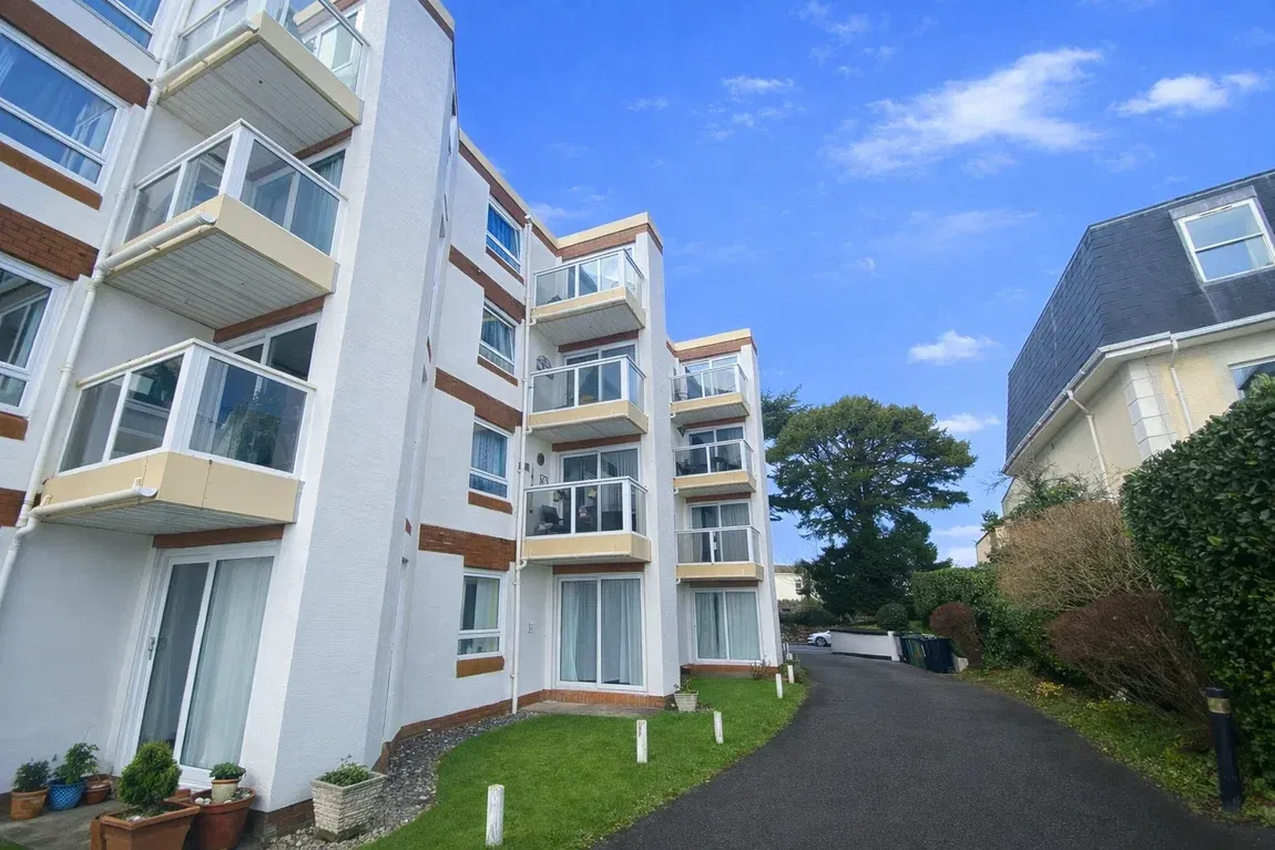 Flat Falkland Road in Torquay