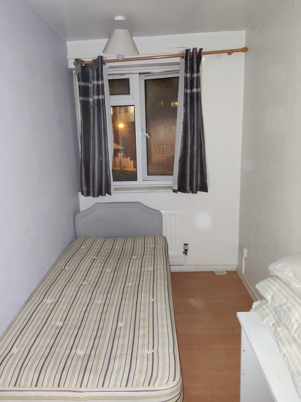 Room Kelsey Close in Birmingham