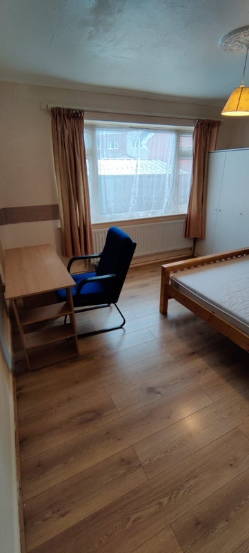 Room Kelsey Close in Birmingham