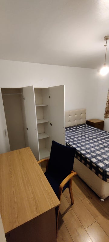Room Kelsey Close in Birmingham