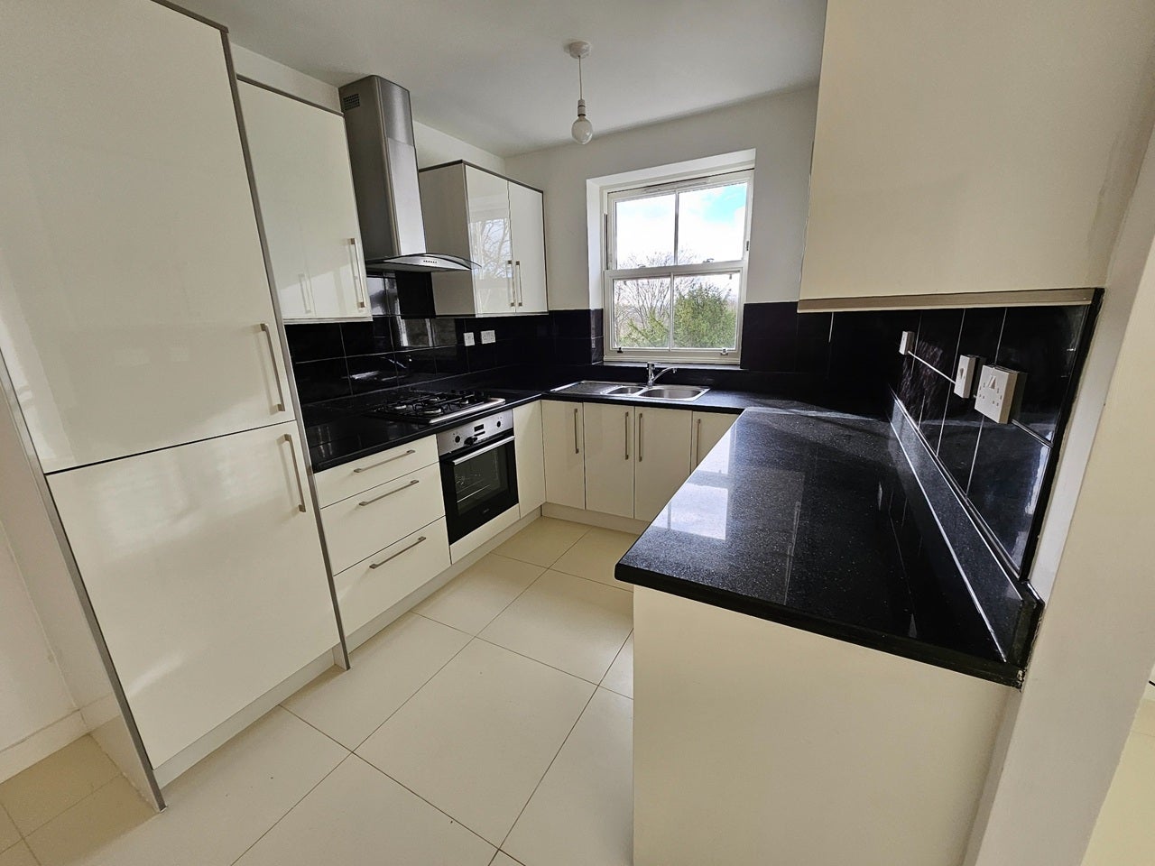Flat Frith Hill Road in Waverley
