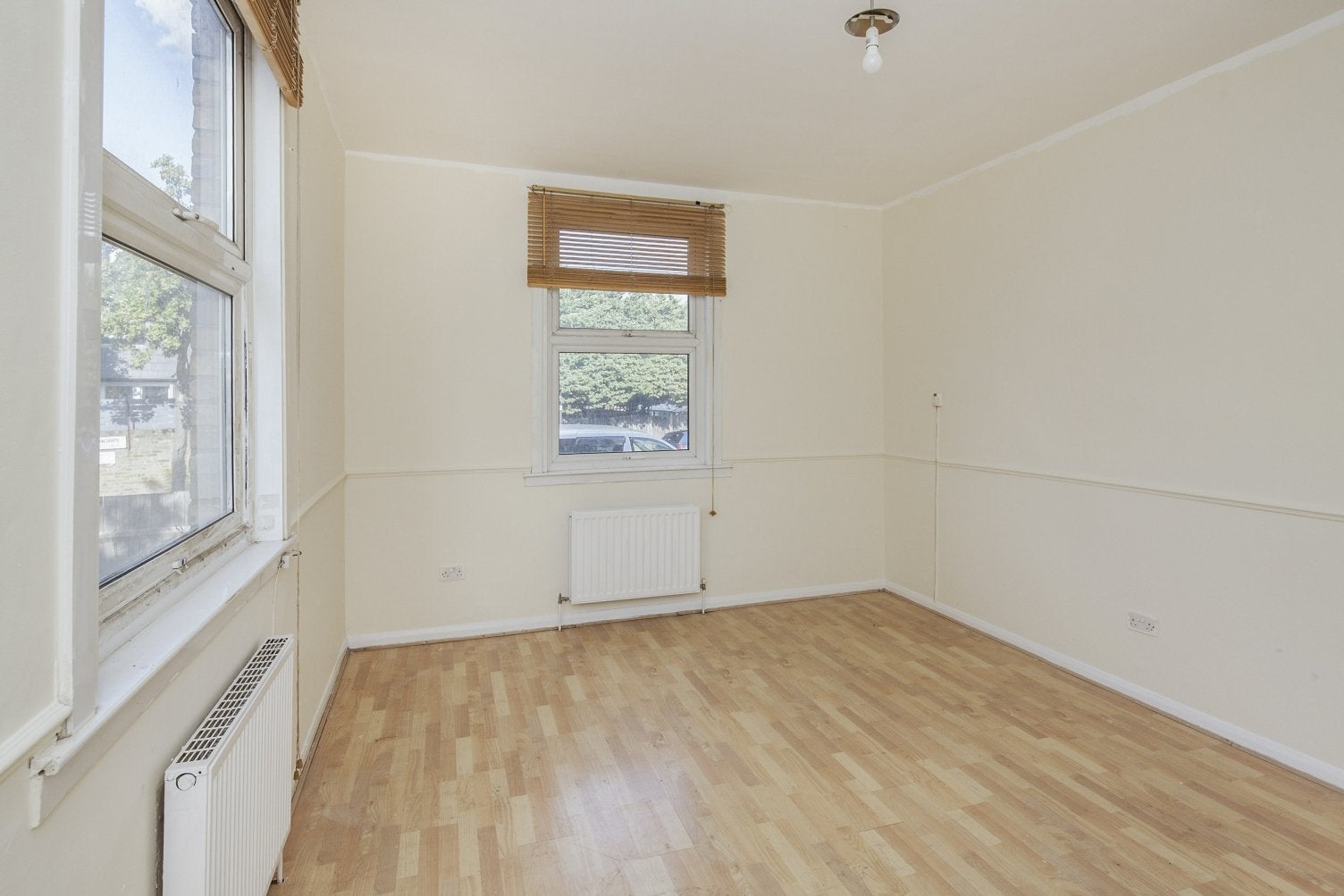 Flat Wolfington Road in Greater London