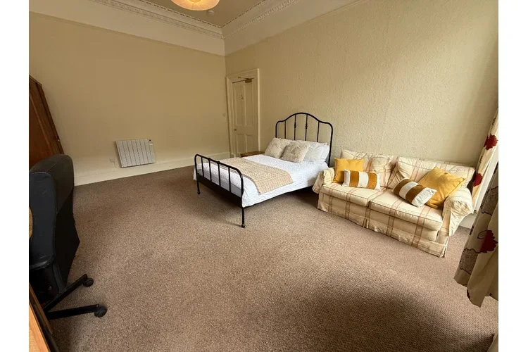 Flat South Clerk Street in City of Edinburgh