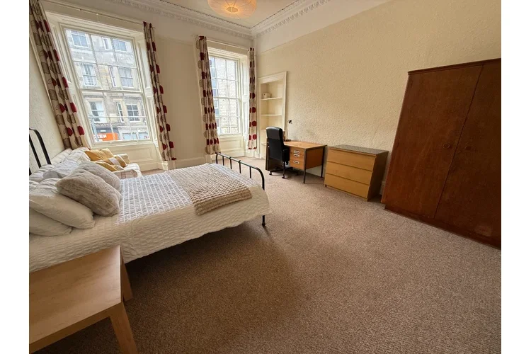Flat South Clerk Street in City of Edinburgh