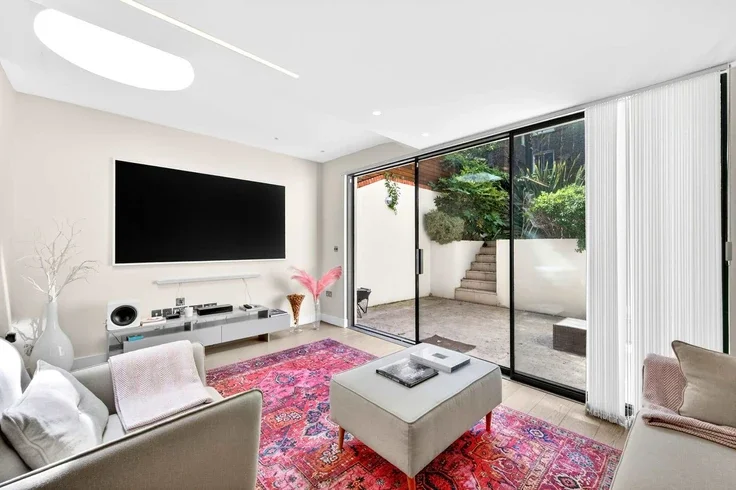Flat Edbrooke Road in City of Westminster